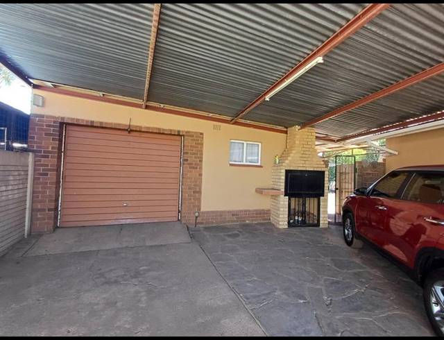 3 BEDROOM HOUSE FOR SALE IN BOOYSENS